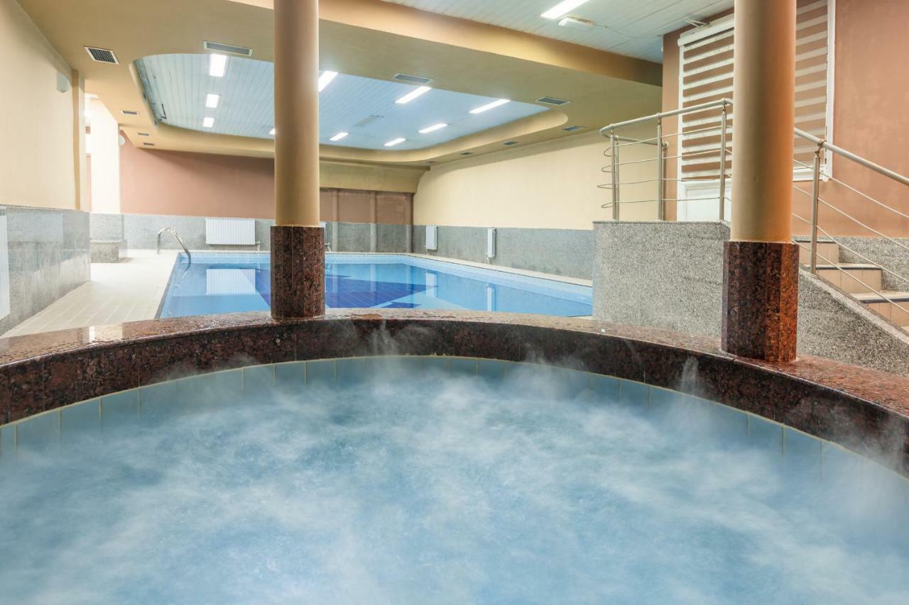 Hotel Bistra, Resort מוורובו מראה חיצוני תמונה